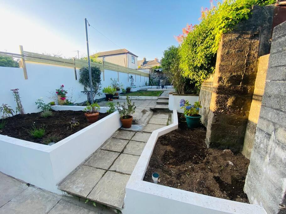Beautiful 2 Bed End Terrace Victorian Town House Apartment Redruth Exterior photo